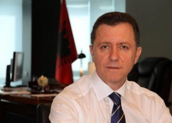 Apeli i mjekut: Qëndroni në shtëpi, do t’i bënit një shërbim gjigand familjes tuaj