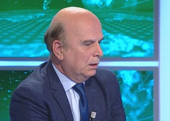 Ish-ministri i LSI rrëzon akuzat e PD-së: Maskat e skaduara mund të përdoren pa asnjë problem