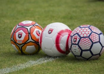 Koronavirusi/ FSHF ‘kyç’ stadiumet, të gjitha ndeshjet pa tifozë