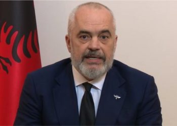 Rama: Punonjësit e administrates shtetërore nuk do të përdorin makina për të shkuar në punë
