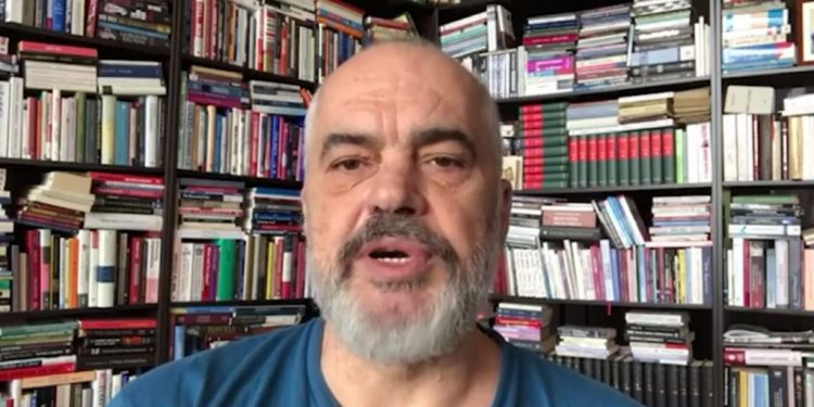 Komentuesi i shkruan Ramës: Kam zbuluar ilaçin kundër koronavirusit. Kryeministri: Çoje në Shtëpinë e Bardhë, se ne jemi mbyllur