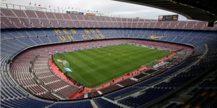 Koronavirusi/ Merret vendimi: Barcelona – Napoli, luhet pa tifozë