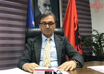 Këshilla në kushte shtëpie, flet drejtori i Urgjencës Kombëtare: Ja medikamentet që duhet të përdorni nëse keni shenja gripi