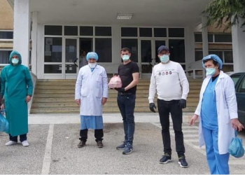 Restoranti “Oda e Hasan Beut’ në Memaliaj gatuan falas një vakt për mjekët (FOTO)