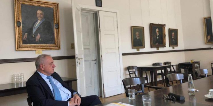 Tritan Shehu: Ore si guxoni të më bëni mua pyetje të tilla provokuese, unë jan në ballë të luftës me koronavirusin