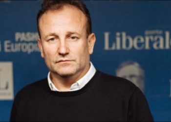 Zbardhet mbrojtja e Henri Çilit në Gjykatën e Përmetit: Kam në pronësi studio ligjore. Avokati Vishaj: Nuk mund t’i atribuohet ndikimi i paligjshëm si vepër penale