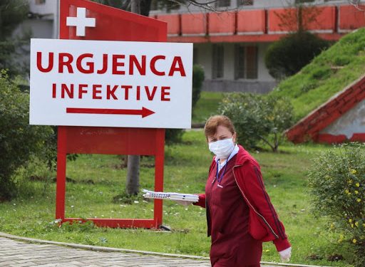 Tjetër viktimë nga koronavirusi në Shqipëri, vdes gruaja 67-vjeçare