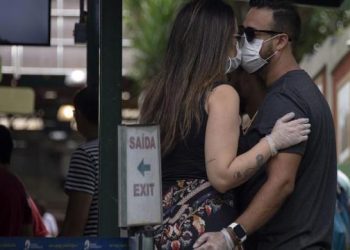 Seksi në kohën e koronavirusit: Si ta mbroni veten në një pandemi