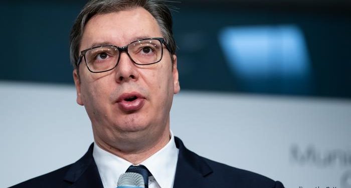 Pas takimit me ekspertë kinezë, Serbia ndryshon strategji për koronavirusin