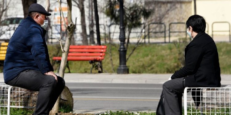 Shqipëria në karantinë, sot liridalje vetëm pensionistët deri në orën 11:00