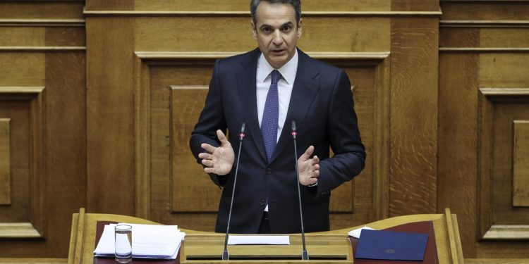 Greqia në karantinë, Mitsotakis prezanton paketën ekonomike: 800 euro për 750 mijë punëtorë, të papunët marrin 400 euro