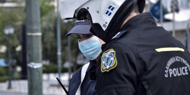 Policia greke ka një njoftim të rëndësishëm për shqiptarët e bllokuar nga emergjenca e koronavirusit