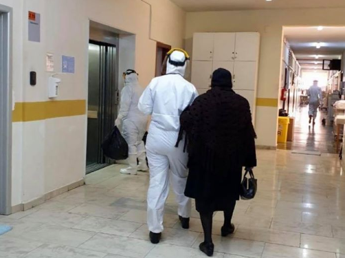 Lajm i mirë, nënë Veziko 80 vjeç shërohet nga koronavirusi
