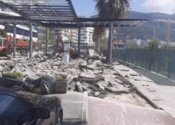 Çudira shqiptare, në Vlorë prishet Lungomare për të ndërtuar karburant (FOTO)