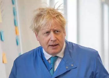 I shtruar në spital me koronavirus, Boris Johnson falenderon mjekët: U kam borxh jetën time