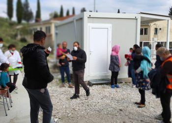 Gjirokastër, nis vaksinimi i fëmijëve të refugjatëve në qendrën pritëse të “Gërhotit’ (FOTO)
