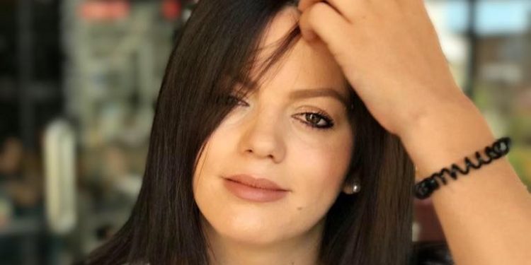 Dy gisht m***** për Ermalin