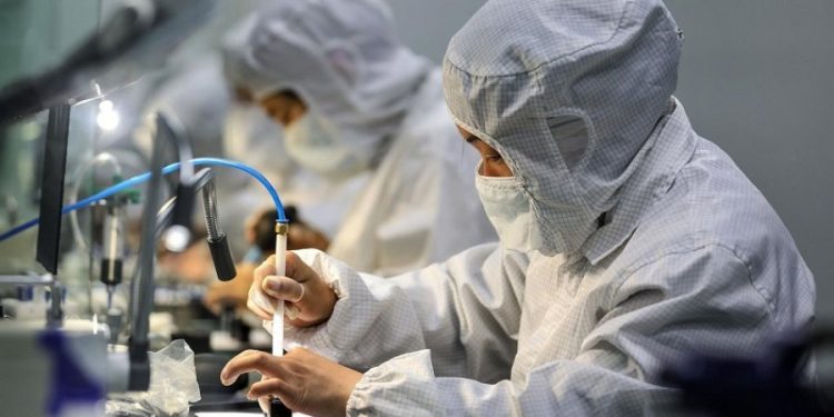 Zbuloi kodin gjenetik të Koronavirusit, Kina i mbyll gojën shkencëtares