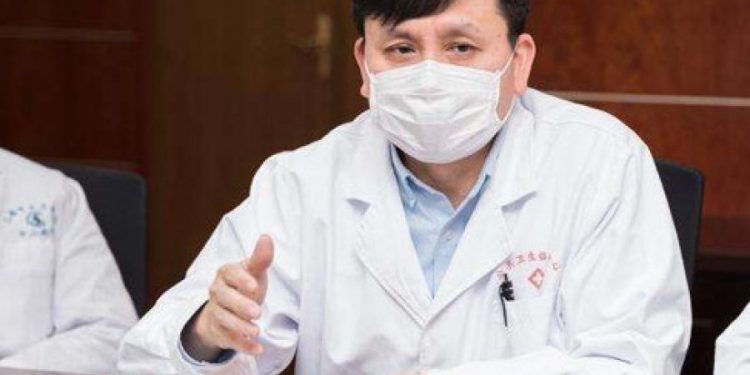 Profesori kinez Wenhong tregon si ta përballni COVID-19