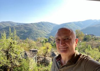 Presidenti tregon shtëpinë ku ka lindur