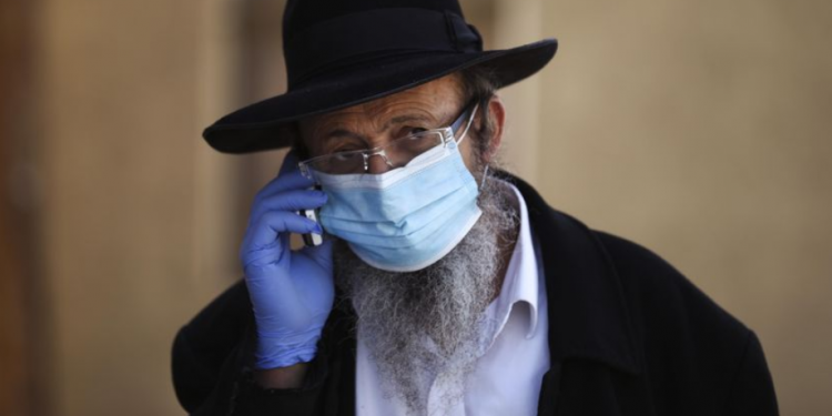 Pse meshkujt duhet t’i thonë lamtumirë mjekrës, të paktën për momentin