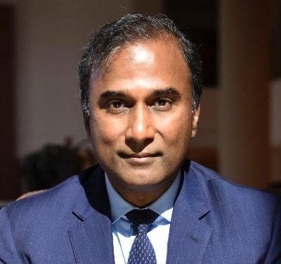 Akuzat e forta të doktorit të njohur: Koronavirusi një komplot botëror, ja emrat e personave përgjegjës për pandeminë