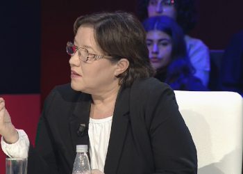 Prostituta! Ah ju Shitoftë Zana!