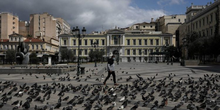 Grekët po i tregojnë botës si duhet reaguar ndaj Covid-19 (Analiza)