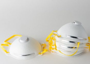 Zbuloni cilat maska e parandalojnë vërtet koronavirusin dhe cilat janë komplet të padobishme