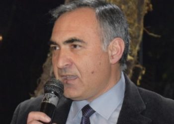 Kryetari i Bashkisë Finiq: Më kanë çarë gomat e makinës dhe më kanë këputur frenat e dorës!