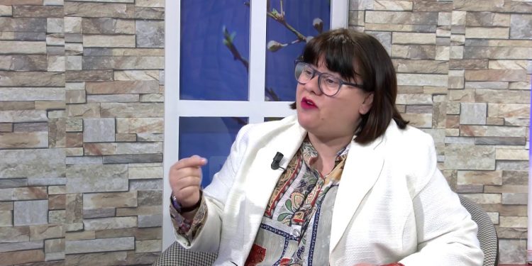 Kryeinspektorja për shëndetin: Është mirë që 60% e popullatës të kapet nga viruset