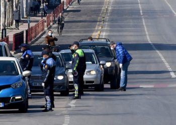 Ja si mund të pajiseni me leje për të shkuar në punë me makinën dhe motoçikletën tuaj