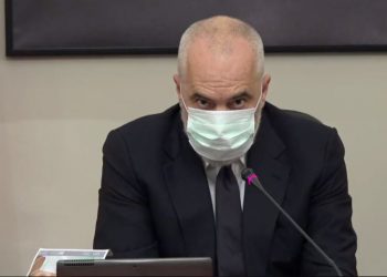 Rama lajmëron lehtësimin e masave: Orari i pazarit 90 minuta, punonjësit mund të lëvizin me makina private