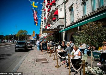 OBSH: Modeli suedez Anti-COVID, vlen për t’u ndjekur nga gjithë kombet