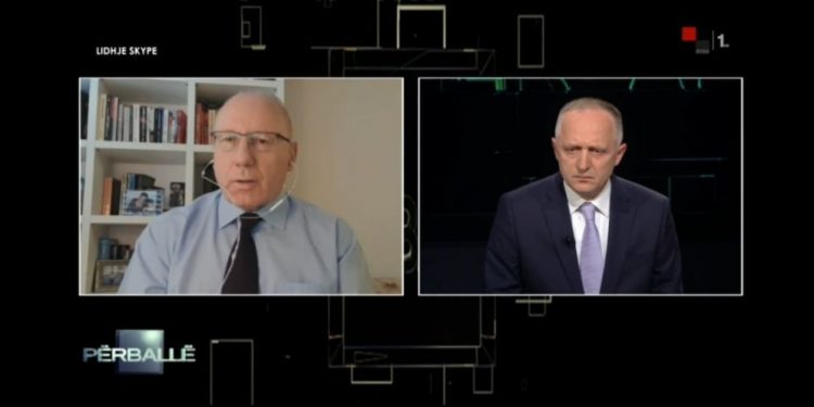 Maskat janë të domosdoshme/ Doktor Sulçebe: Maskat duhen mbajtur, virusi del nga rrugët e frymëmarrjes