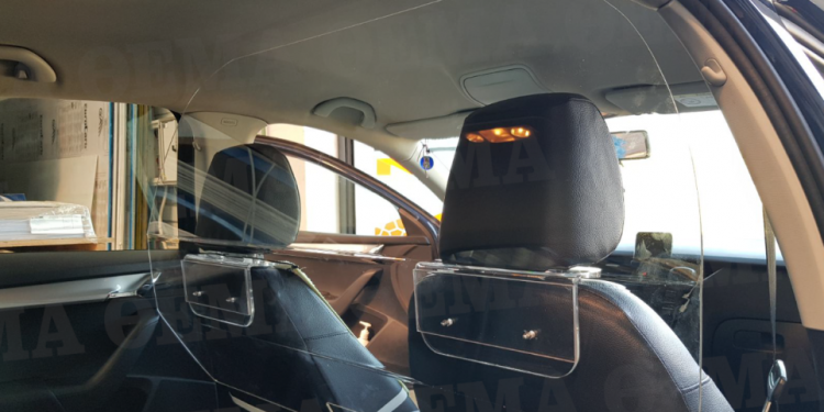 Koronavirusi në Greqi, shihni çfarë bëjnë taksitë në Selanik për t’u mbrojtur nga infektimi (FOTO)