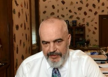 Rama jep një lajm të mirë: Shqiptarët e gjobitur nga pala greke, do të rimbursohen nga qeveria