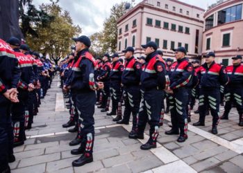 Policët mbi 55 vjeç do largohen nga puna, Sindikata kundërshton projektligjin