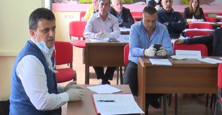 Gjirokastra në karantinë, ja tarifat që nuk do të paguajë biznesi për shkak të krizës së Covid-19