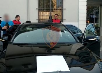 Kokainë dhe armë, policia e Gjirokastrës arreston dy persona në Tepelenë (Emrat)