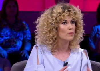 Prezantuesja: Me një si Basha në opozitë, vetëm të jesh debil mos të bësh ca të dojë kokrra e qejfit!