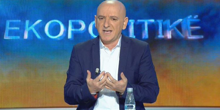 Roland Bejko: Rama shembi teatrin por edhe demokracinë, kushtetutën dhe republikën