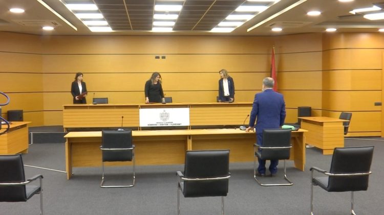 Pasuria dhe gradat, ‘ngec’ në vetting një drejtues i lartë i Policisë së Shtetit