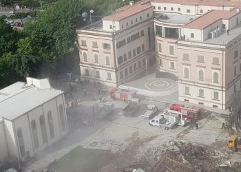 Ja çfarë ka mbetur pas prishjes së Teatrit (FOTO)