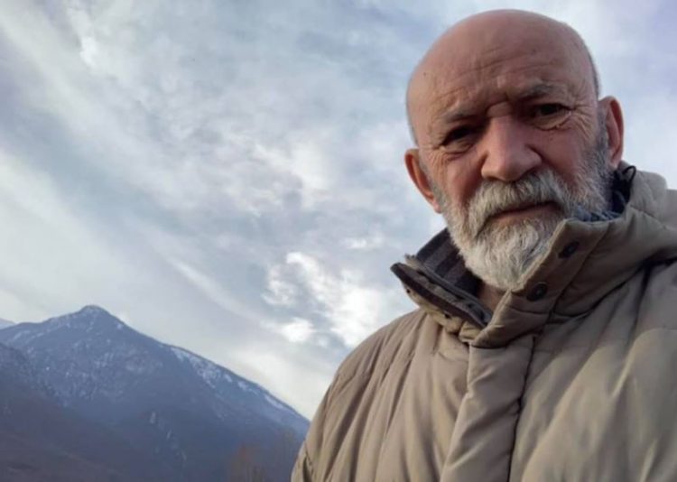 Për çka po protestoni se po dukeni vërtetë qesharakë?