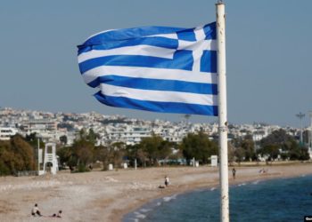 Greqia bllokon udhëtarët britanikë, amerikanë dhe italianë të vizitojnë vendin në qershor