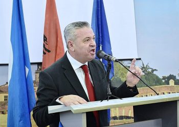 Deputeti i PD: Basha nuk e mund dot Ramën