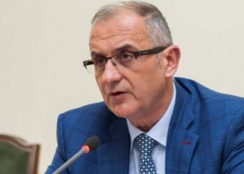 Koronavirusi, Petrit Vasili i LSI: I vetmi përgjegjës për vendimet që shkatërruan vendin është Rama