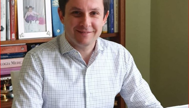 Mjeku i bën thirrje shqiptarëve: Hiqini dorezat, ja çfarë deklaron studimi më i fundit amerikan