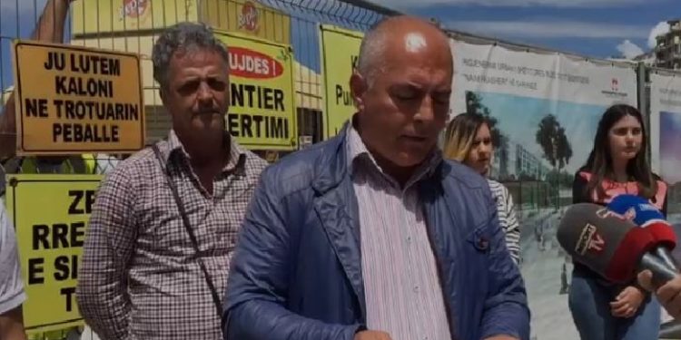 Protestë në Sarandë: Hapni bulevardin, bllokimi është një goditje për biznesin